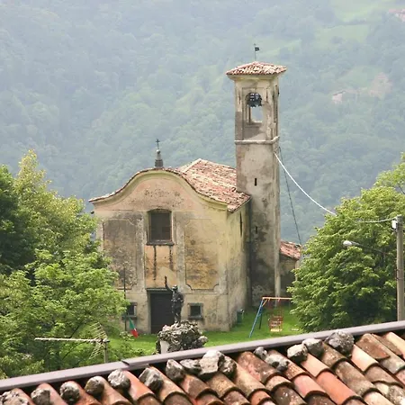 Casa Torre 3* Ono Degno