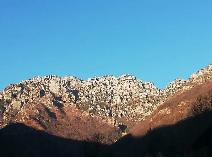 فندق مبيت وإفطار Casa Torre Ono Degno